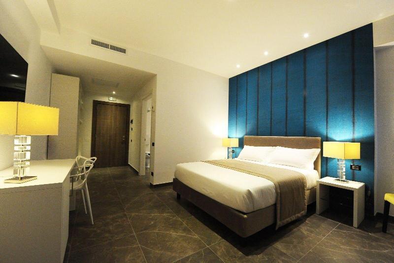Hotel Up Wellness & Spa Foggia Exterior photo