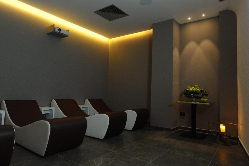 Hotel Up Wellness & Spa Foggia Exterior photo