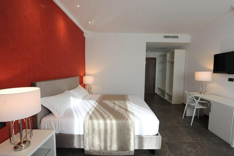 Hotel Up Wellness & Spa Foggia Exterior photo