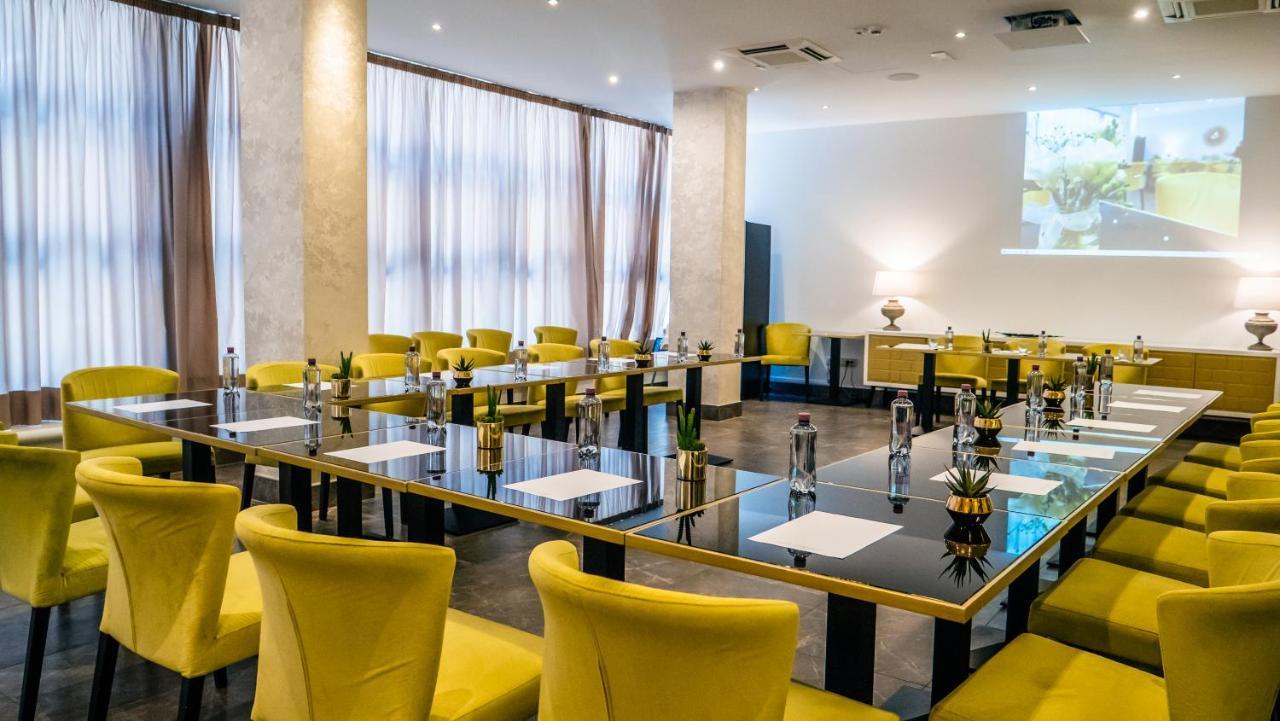 Hotel Up Wellness & Spa Foggia Exterior photo