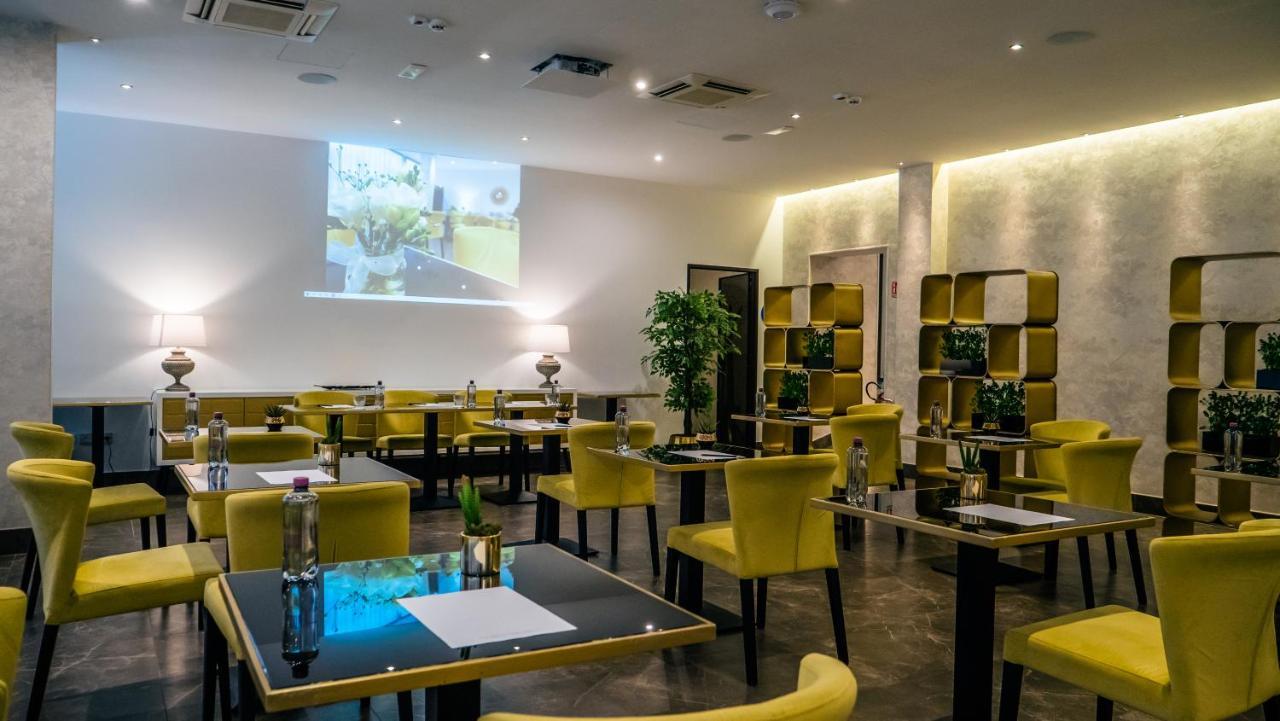 Hotel Up Wellness & Spa Foggia Exterior photo